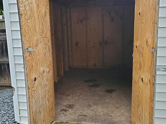 4th image of 2590 S Humboldt St