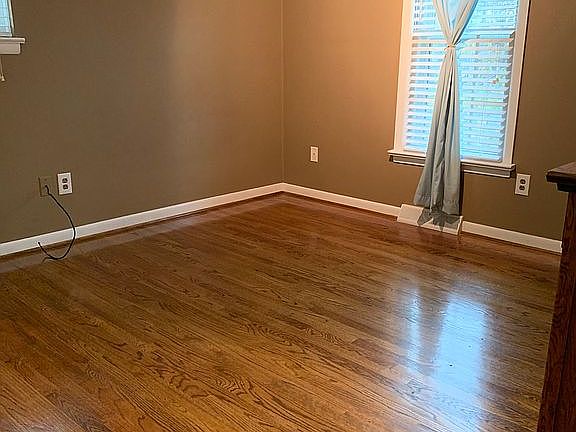 upstairs 2nd bedroom