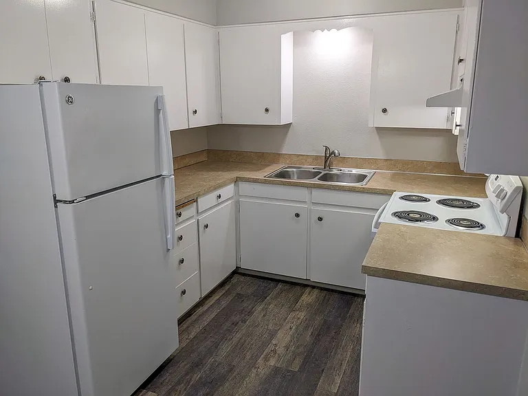1145 Rural Ave SE — Photo 22