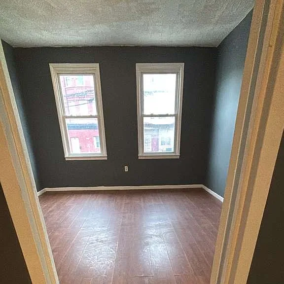 375 6th Ave W #1 — Photo 11