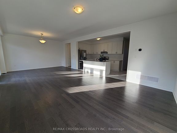 4th image of 2916 Scotch Pine Ln