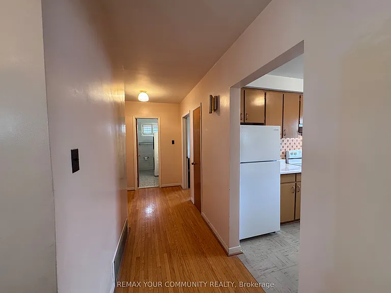 300 Driftwood Ave #UPPER — Photo 14