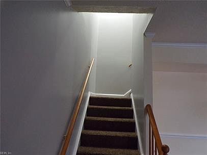 4th image of 6 Penn Cir Unit 1