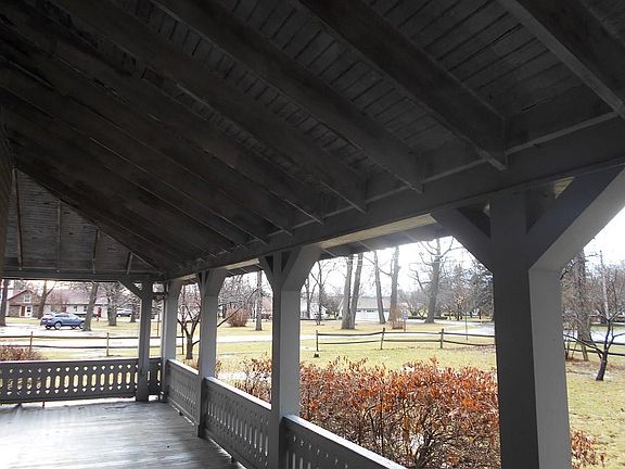 2nd image of 150 Grove Dr