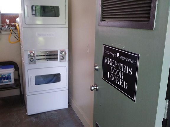 5th image of 2228 Bellefontaine St APT 2