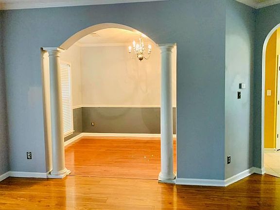 3rd image of 8721 Rogers Park Ave