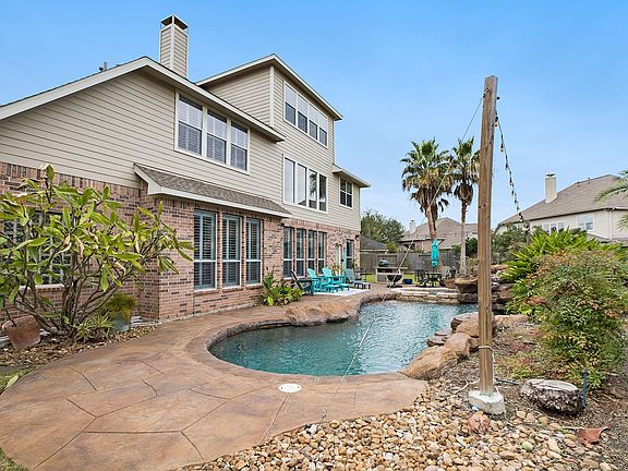 2nd image of 5204 Cross Creek Ct