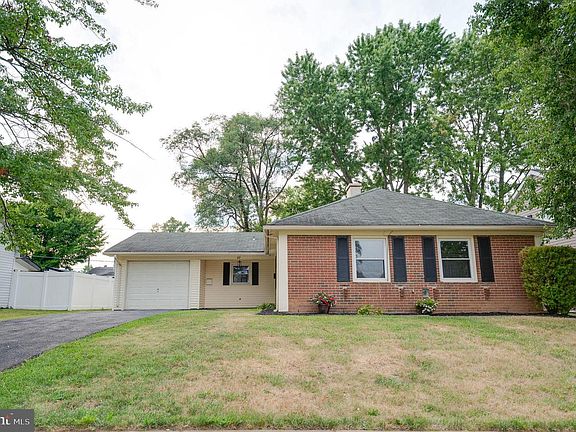 2nd image of 37 Melrose Ln