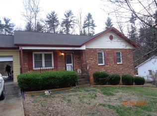 2291 Staircase Rd, Lenoir, NC 28645