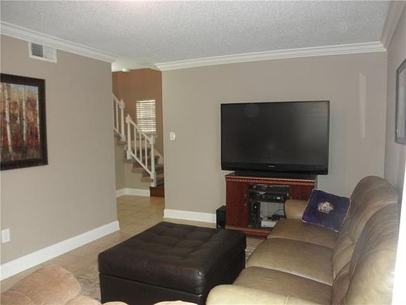 2nd image of 3320 Taft Park APT A