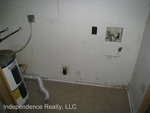 5th image of 3701 Squaw Valley Dr SW APT D