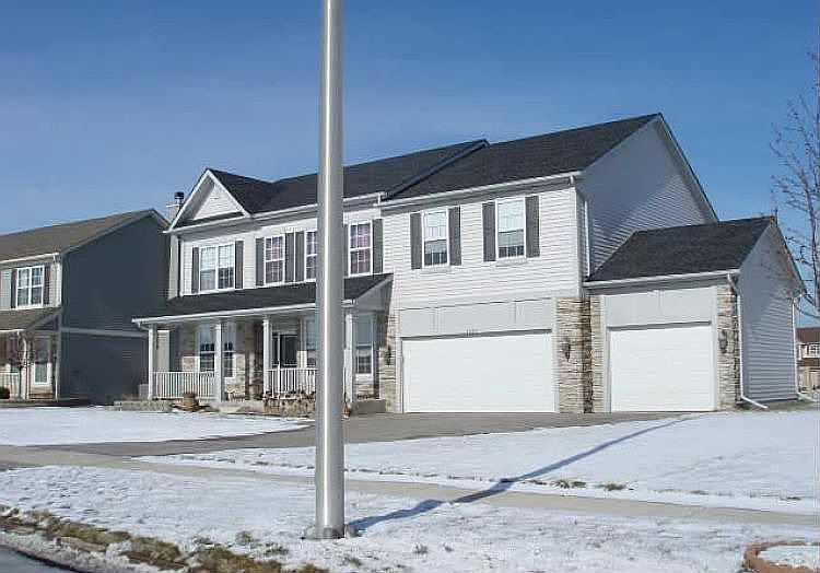1369 Flagstone Dr