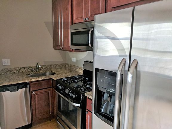 4th image of 2100 W Ainslie St #21063N
