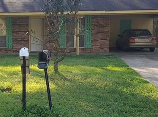 2381 Deer Oak Pl, Jackson, MS 39212