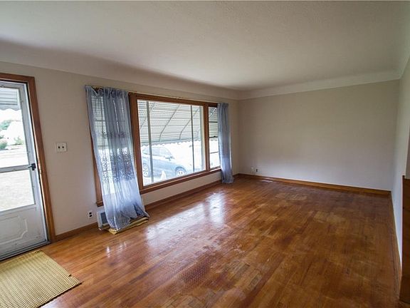 2nd image of 31028 Bayridge Blvd