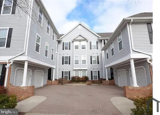 3 bed, 1500 sqft, $2,990 — Photo 1
