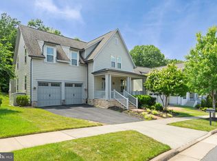 17136 Gullwing Dr, Dumfries, VA 22026