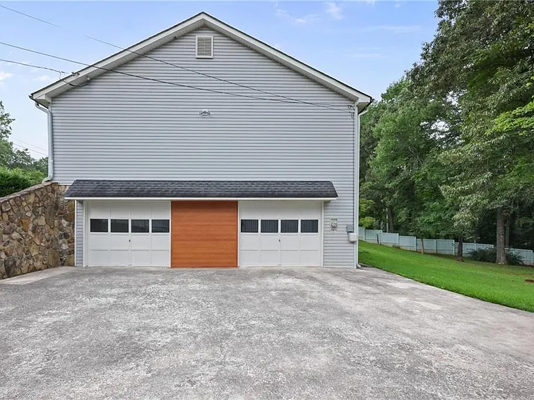 410 Hickory Walk — Photo 22