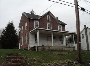 137 Gordon Ave, Carbondale, PA 18407