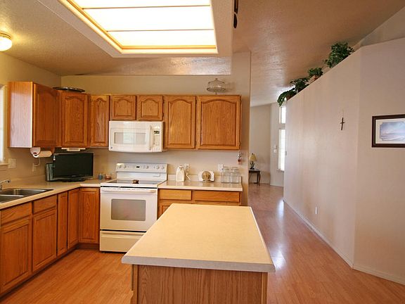 3rd image of 4509 Driftwood Ave NW
