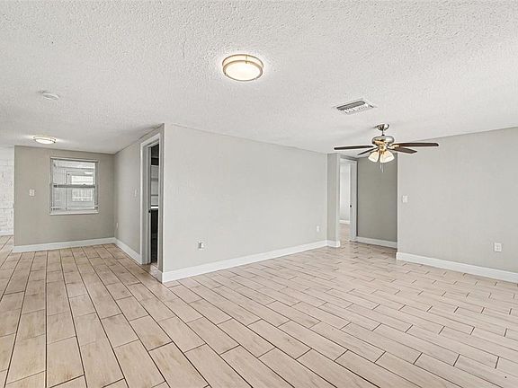 5th image of 7411 Westcott Dr