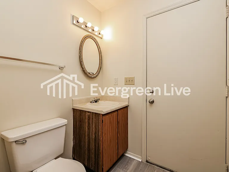 2476 Spring Valley Rd — Photo 10