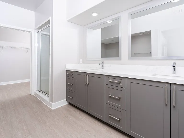 Paladia Luxury Apartments — Photo 171