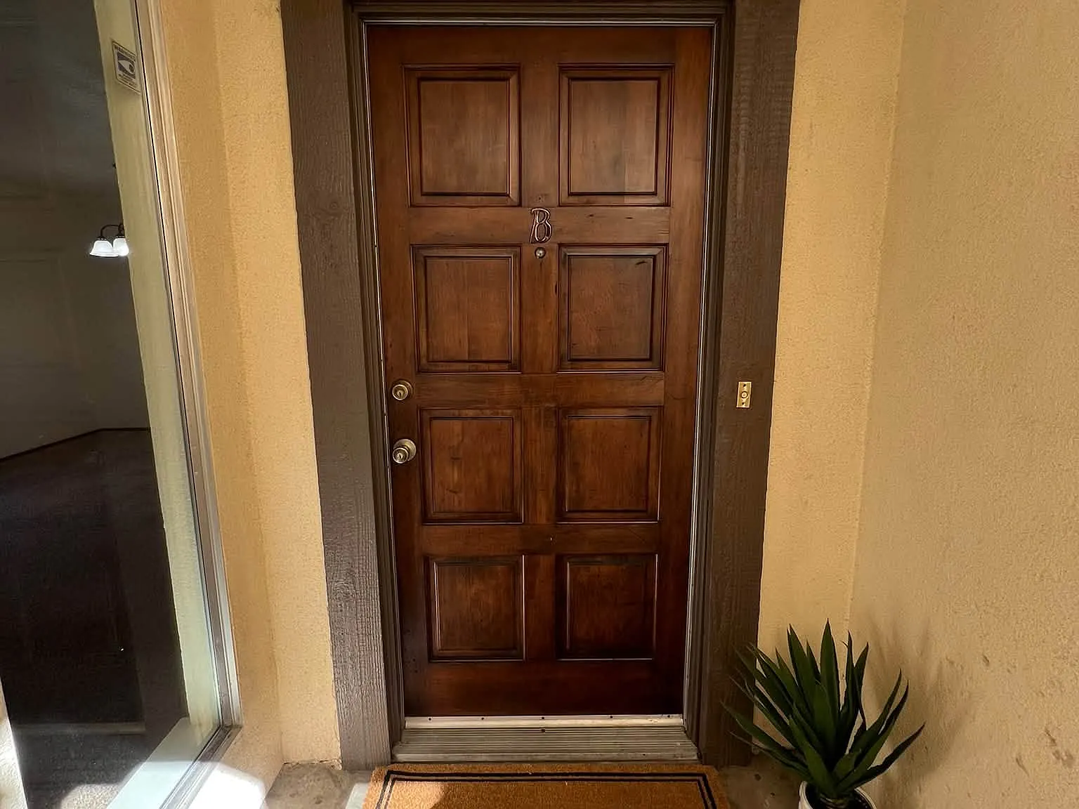 2 bed, 975 sqft, $1,850 — Photo 2