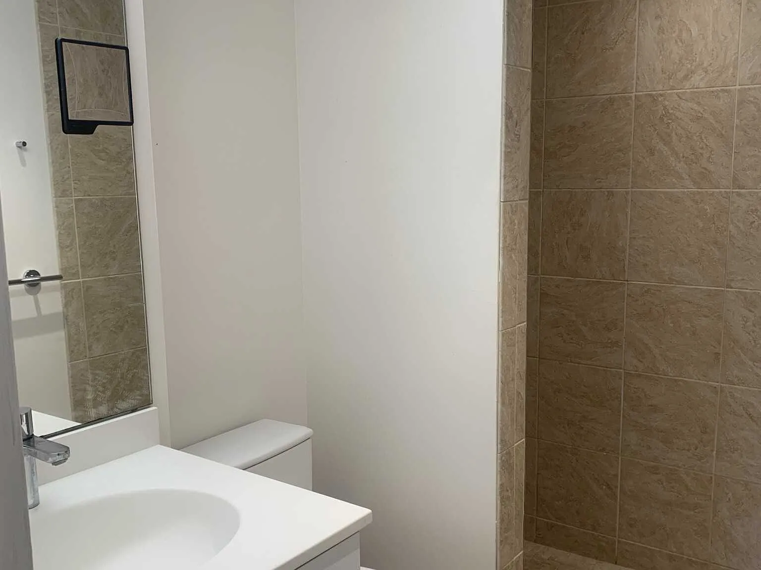 2 bed, $3,600 — Photo 1