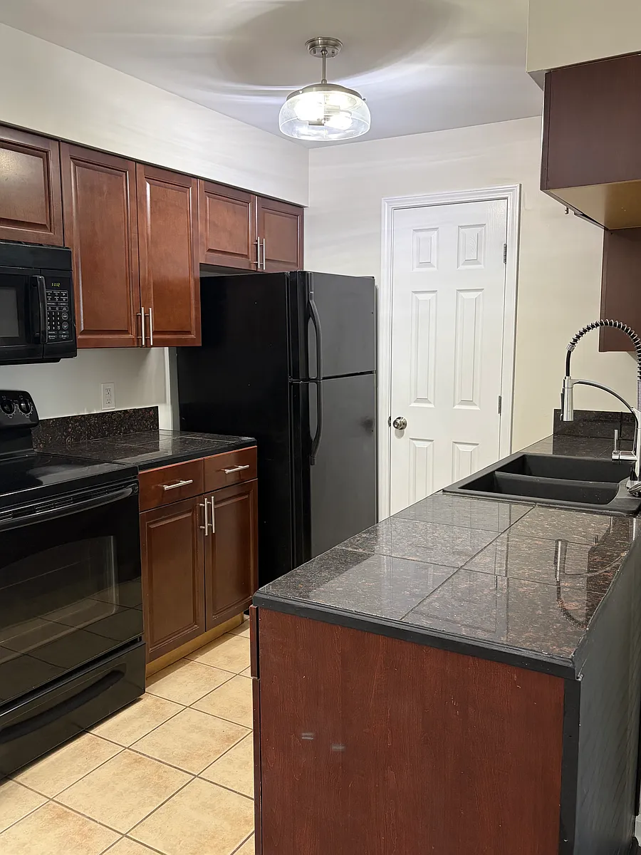 Building Photo - 109 Prescott Pl