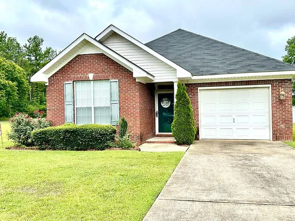 33 Holly Ln, Centreville, AL 35042