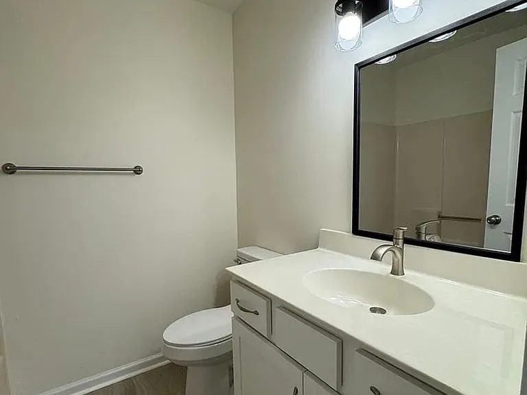 723 Hemlock St #1 — Photo 10