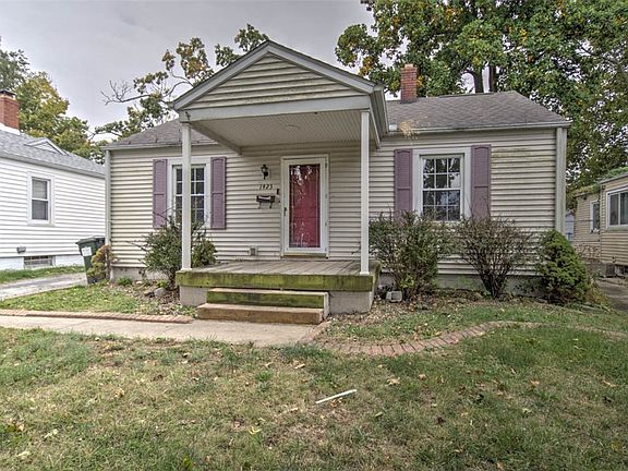 2nd image of 1423 E Vanderhoof St