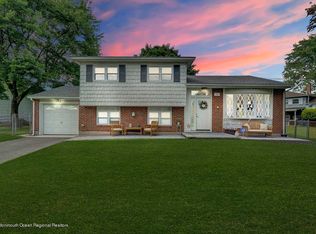 76 Argonne Ave, Hamilton, NJ 08620