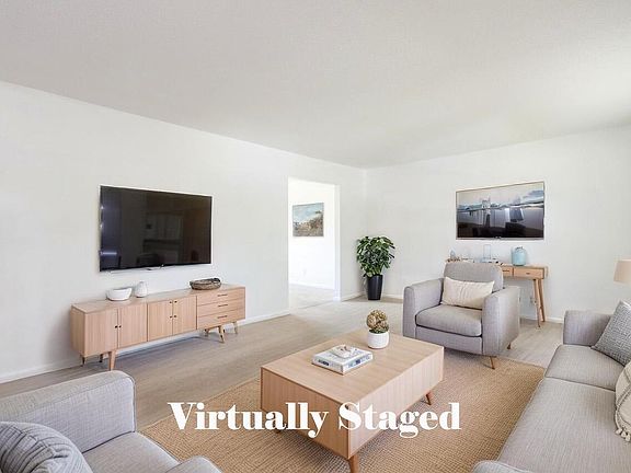 3rd image of 609 Spring Valley Ln