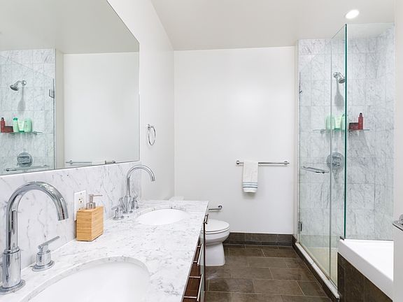 5th image of 100 Jay St APT 25C