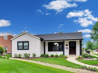 304 W Graham Ave, Lombard, IL 60148