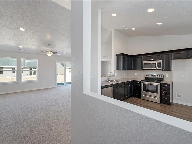 16732 Senden Ave — Photo 6