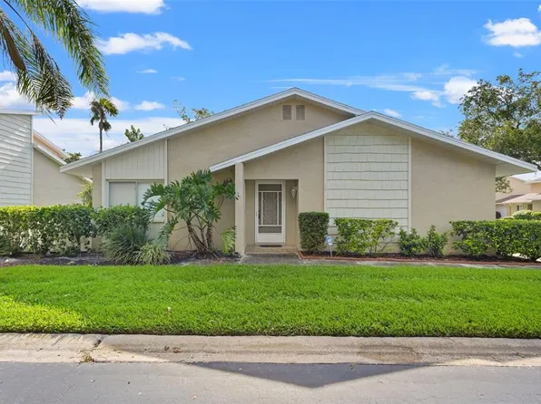 1651 Cape Hope Ave NE APT 1, Saint Petersburg, FL 33702