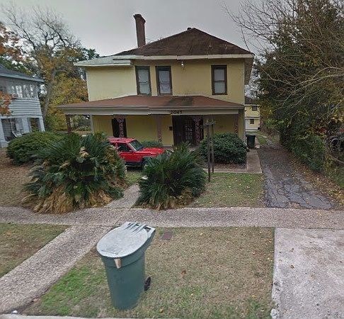 1st image of 2065 Broadway St