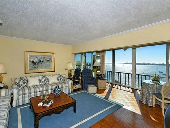 5th image of 555 S Gulfstream Ave Unit 1201