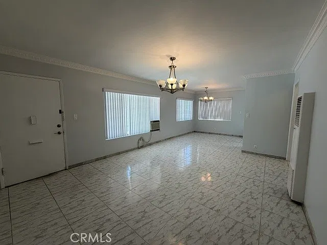 1 bed, 750 sqft, $2,100 — Photo 2
