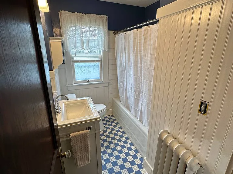 3410 James St — Photo 20