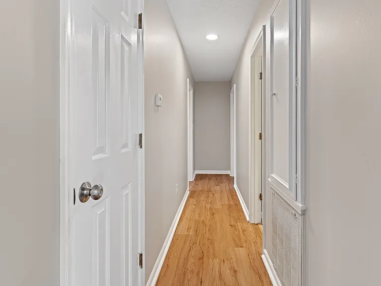 102 Forest Oaks Dr — Photo 11