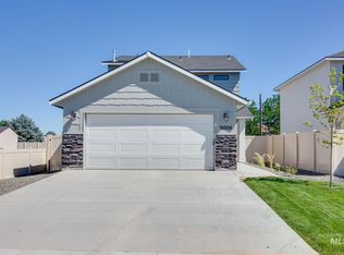 3922 N Dashwood Ave, Meridian, ID 83646