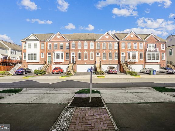 2nd image of 26101 Nimbleton Sq
