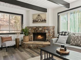 588 Sunset Ln, Sugarloaf, CA 92386