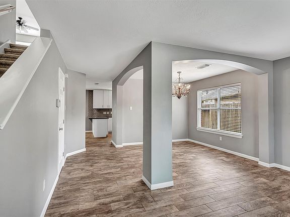 3rd image of 2880 Lost Cove Ct