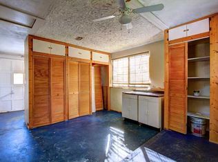 4 The Cmn, Lauderhill, FL 33311