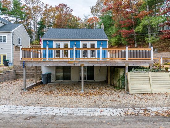 215 Roxy Cahoon Road, Plymouth, MA 02360